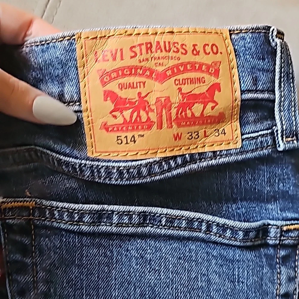 EUC Levis 514 Men’s Straight Leg sz 33 x 34